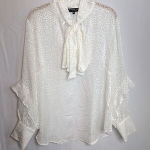 Rachel Roy Collection bright white sheer blouse size 16W Keyhole Front Tie New